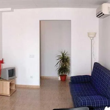 Apartahotel Iris